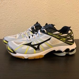 Mizuno Wave Lightning Women’s Sz 8